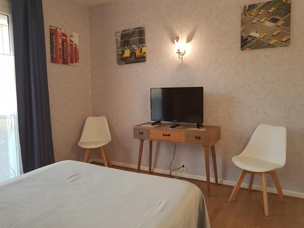 Hotel du Commerce Chez Stéphane Roumazières-Loubert Extérieur photo